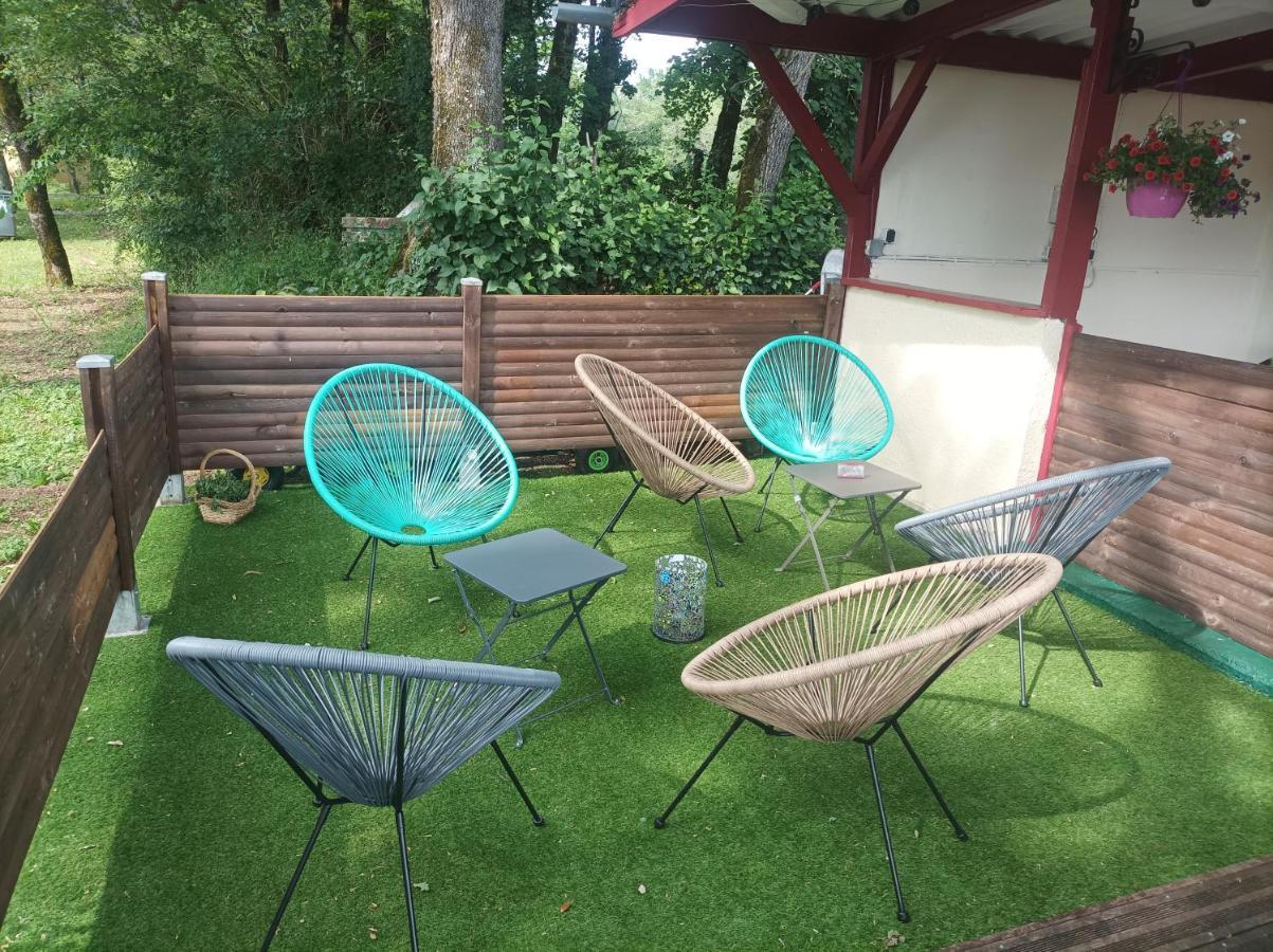 7-Gite-7 Personnes Au Coeur De La Nature /Piscine Saint-Aubin-de-Nabirat Kültér fotó