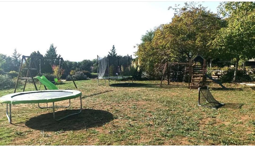 7-Gite-7 Personnes Au Coeur De La Nature /Piscine Saint-Aubin-de-Nabirat Kültér fotó